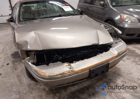 2003 Ford Crown Victoria Lx z USA, uszkodzony, nr VIN 2FAFP74W83X138782